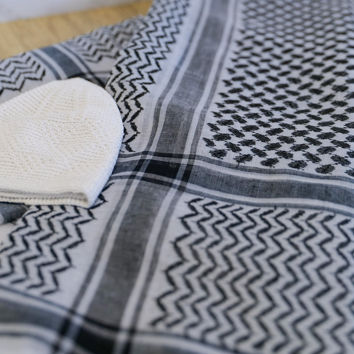 Islamic Impressions - Men's Arab Style Scarf - Black & White