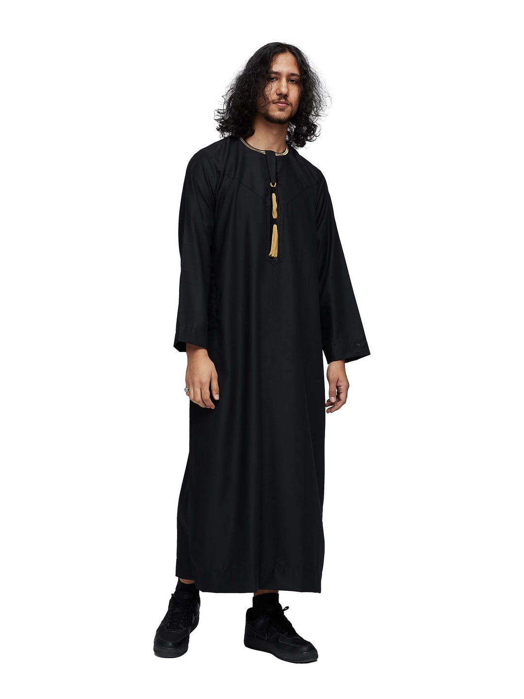 الثوب العماني الإسلامي مع شرابة للرجال من مجموعة حمدان