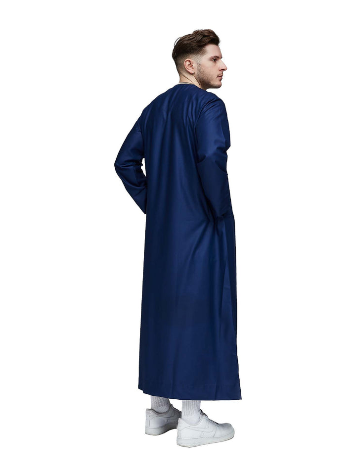 الثوب العماني الإسلامي مع شرابة للرجال من مجموعة حمدان