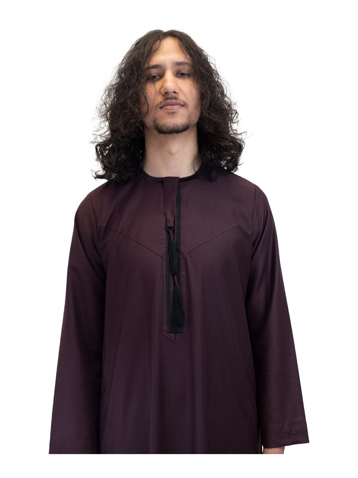 الثوب العماني الإسلامي مع شرابة للرجال من مجموعة حمدان
