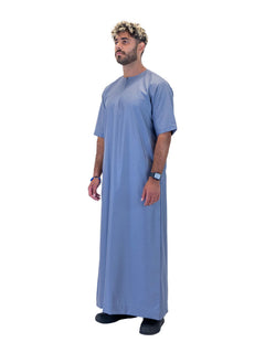 Men's short sleeve Omani thobe in Light Blue - three-quarter view