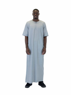 Men's short sleeve Omani thobe in Grey - front view