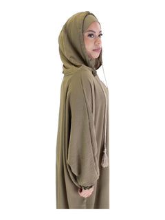 Green Urban hooded abaya on a model - hood and neckline detail