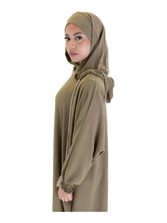 Green Urban hooded abaya on a model - three-quarter hood detail