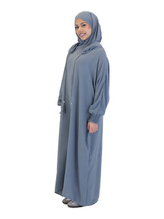 Grey Urban hooded abaya on a model - three-quarter view