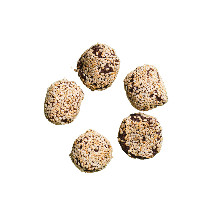 Sesame Coated Date Balls - Datekin - Islamic Impressions