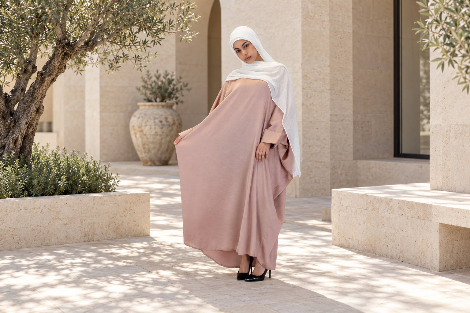 Lisbon Batwing Abaya · Pink