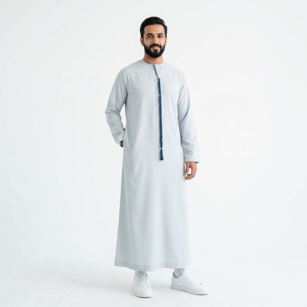 ثوب عماني انطباعات إسلامية مع شرابة - كم طويل - Light Blue